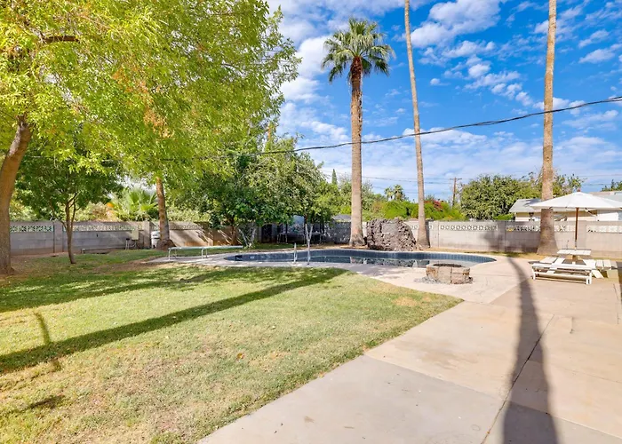 8 Mi To Dtwn: Pet-friendly Home! * Phoenix